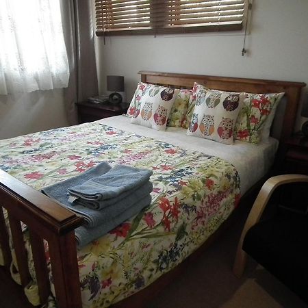 Frenchs Forest Bed And Breakfast Sydney Bagian luar foto