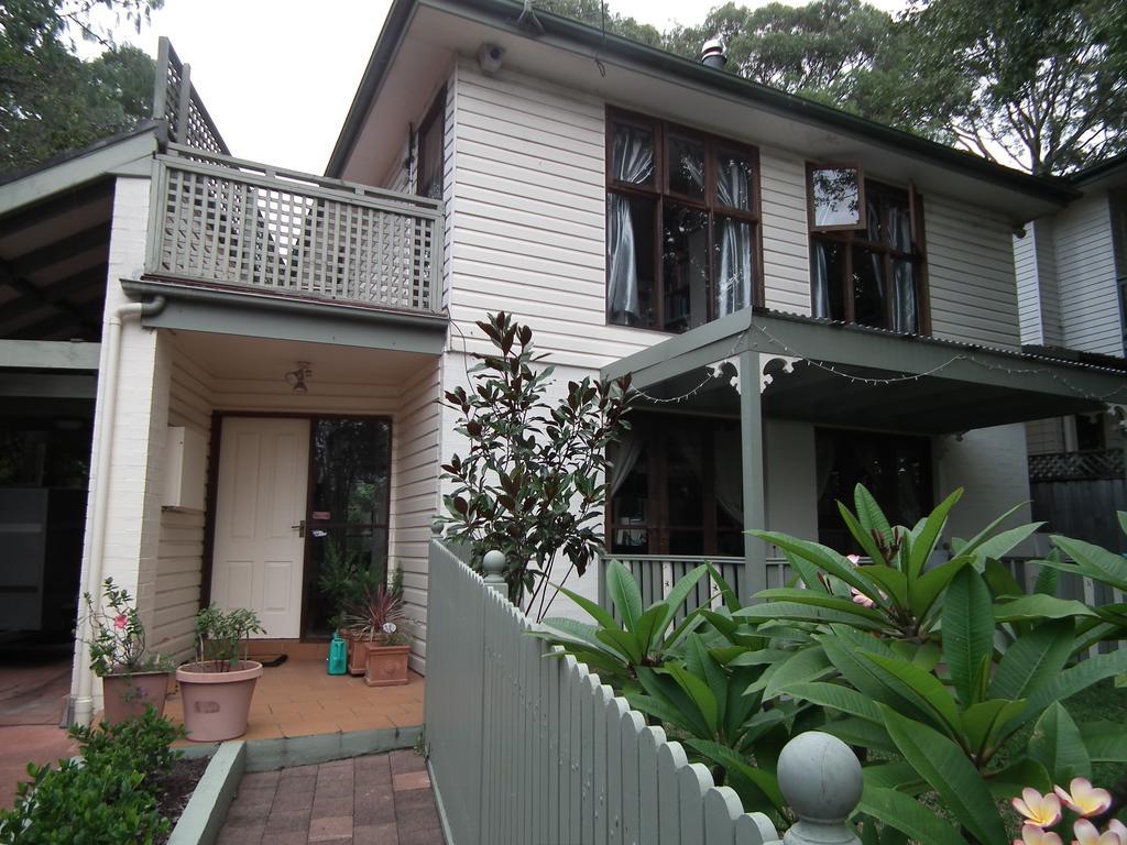 Frenchs Forest Bed And Breakfast Sydney Bagian luar foto